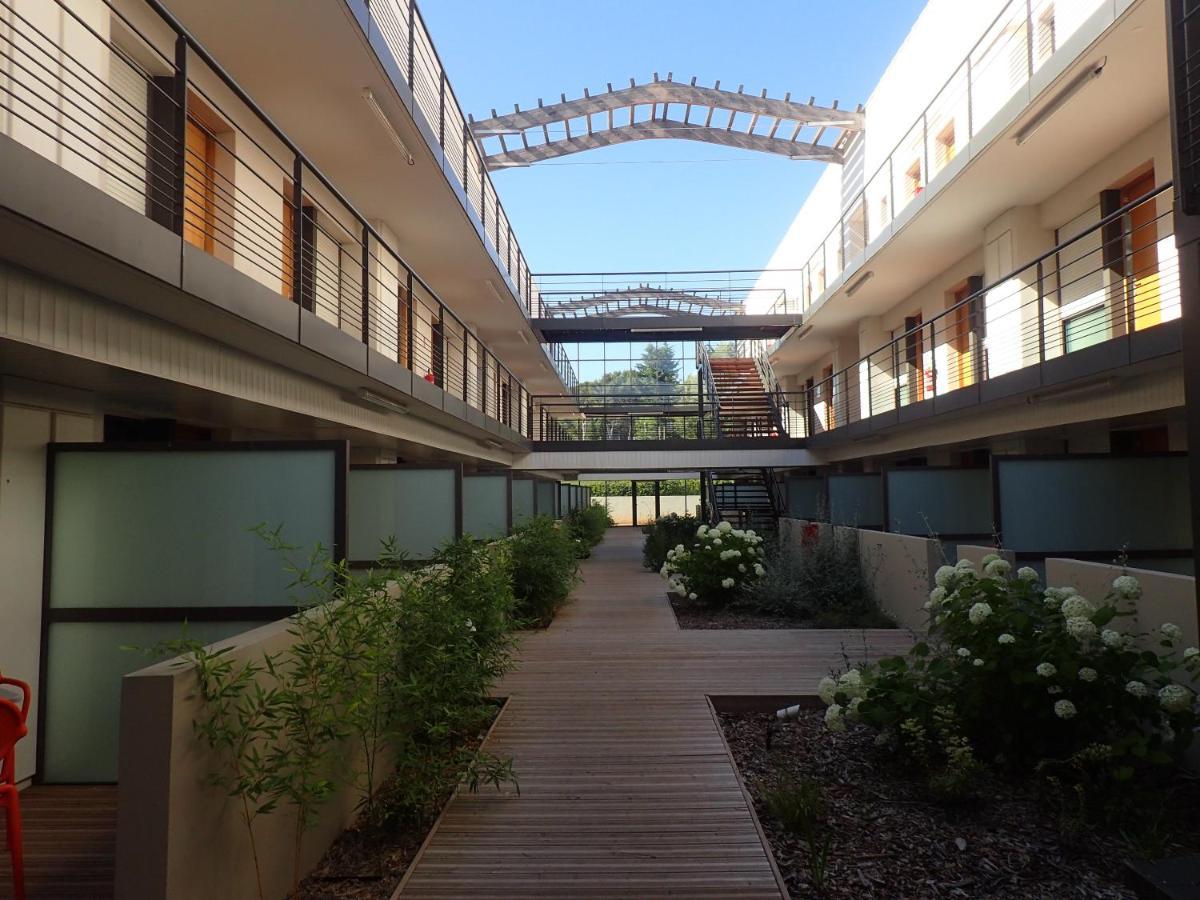 Aparthotel Les Jardins D'Athena à Éguilles Extérieur photo